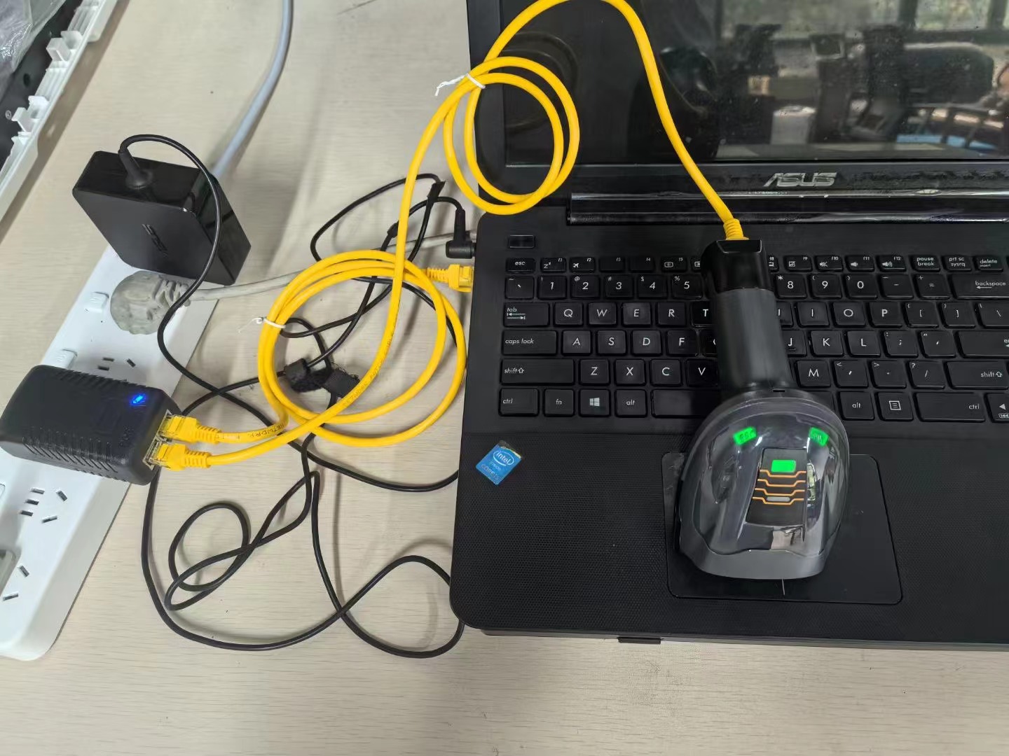 網口掃碼槍，支持POE供電，一根網線解決供電和通信.jpg